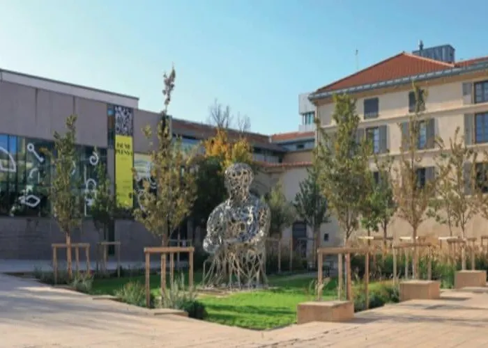 Hyper Centre De - Studette 38 * Valence